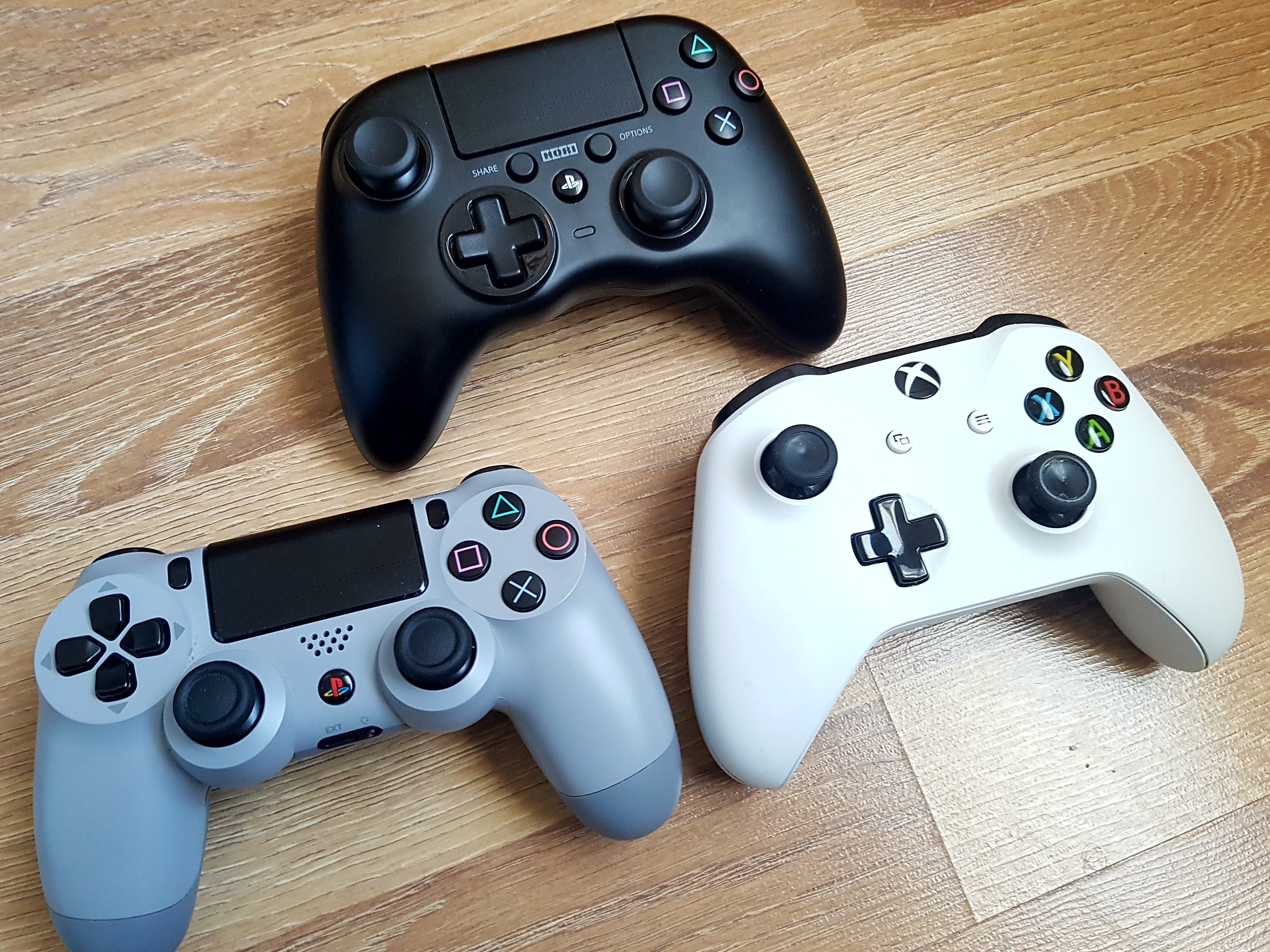 can you use a wired ps4 controller on xbox one