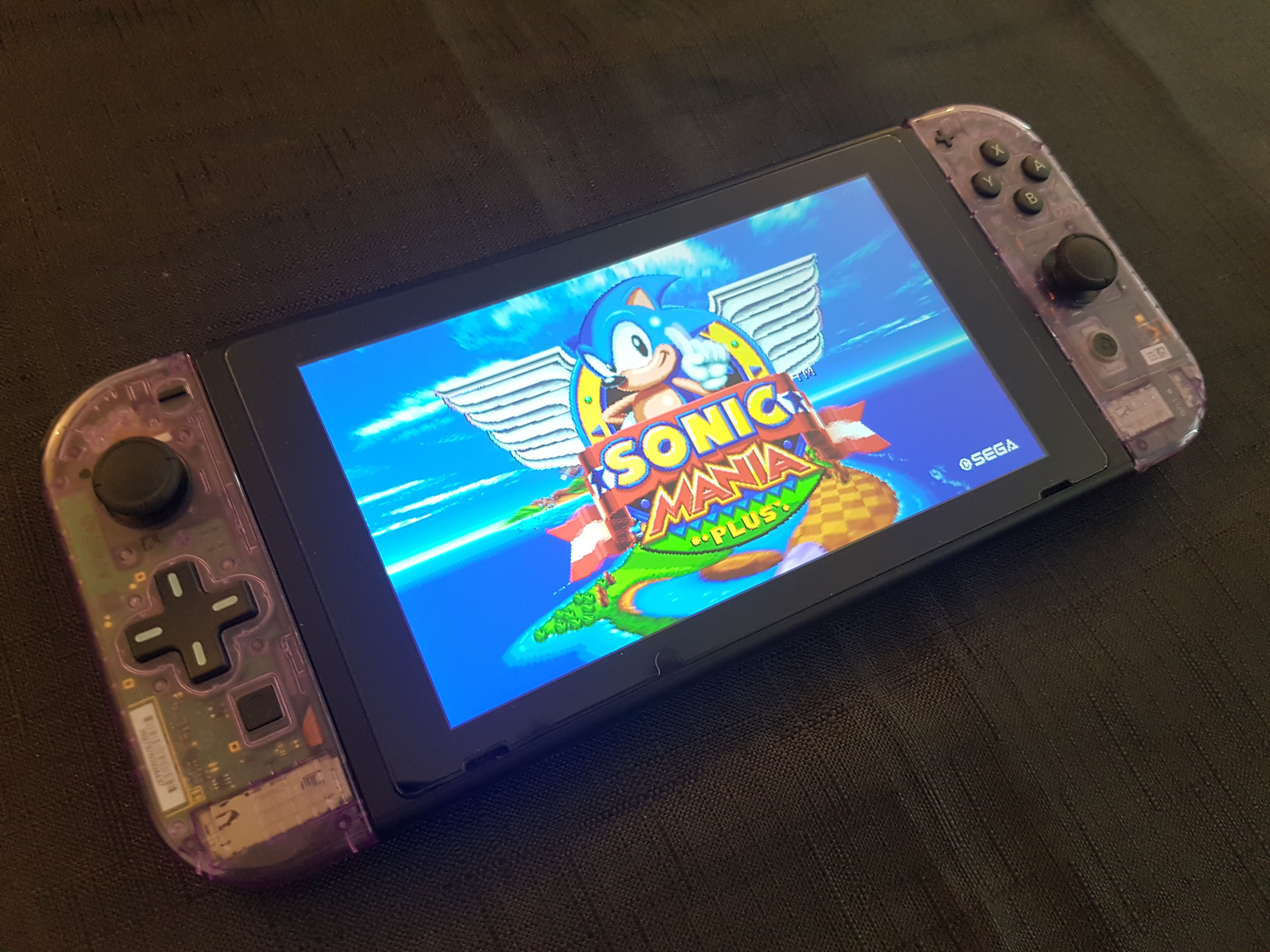 can you play animal crossing with one joy con