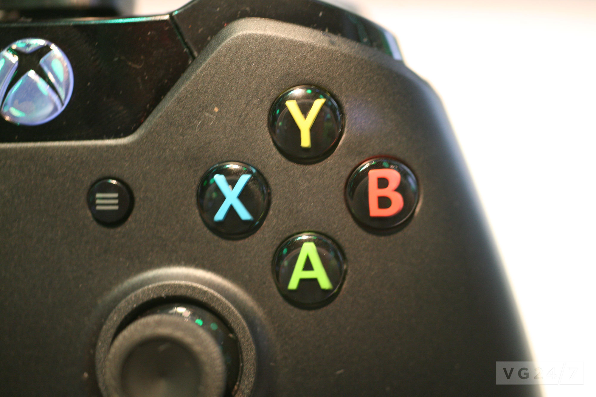 DualShock 4 and Xbox One pad first impressions VG247