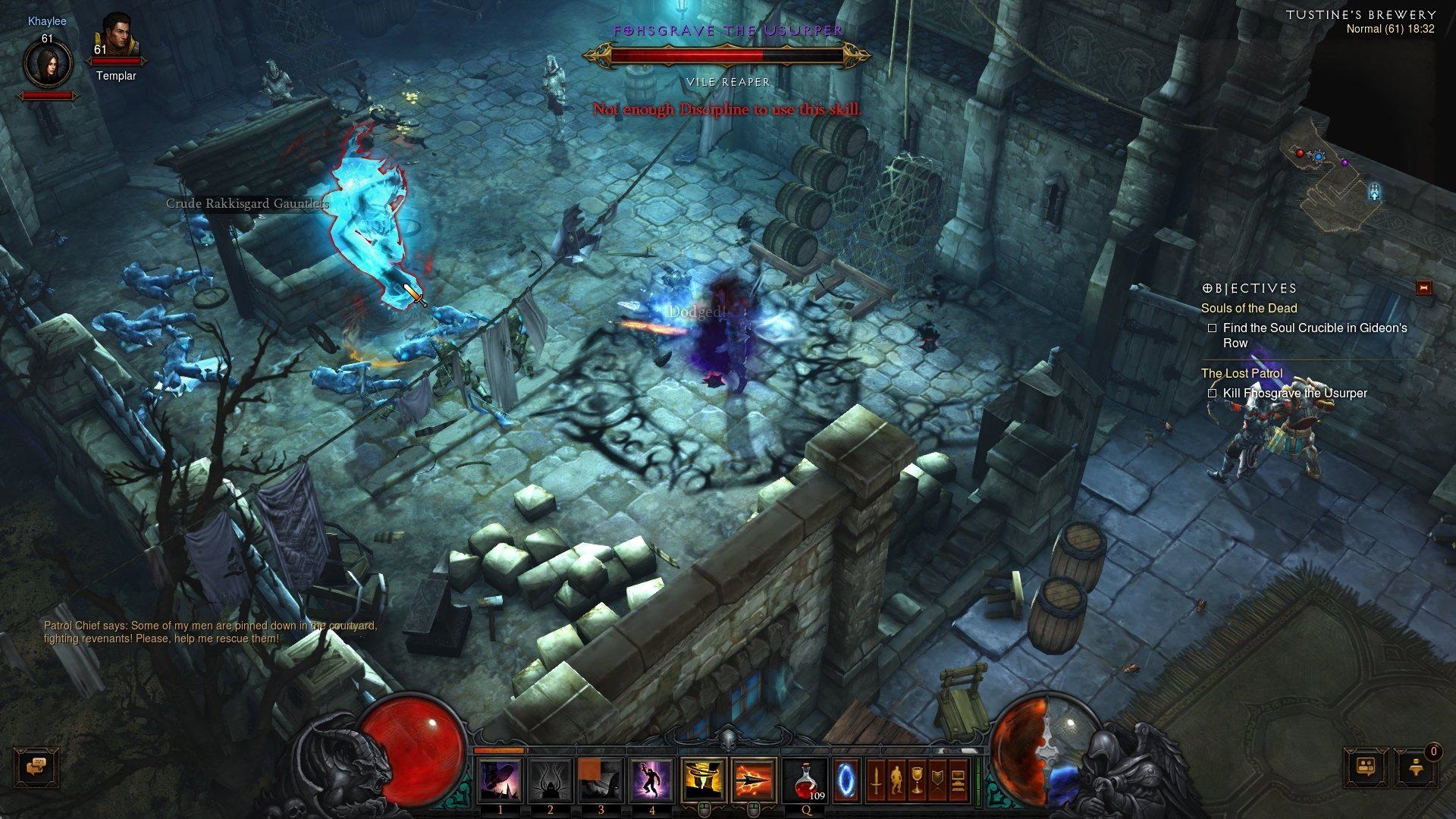 can 4 players play diablo 3 on one console