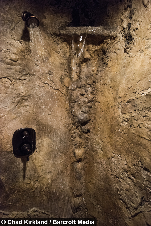 elder_scrolls_mega_fan_basement_4